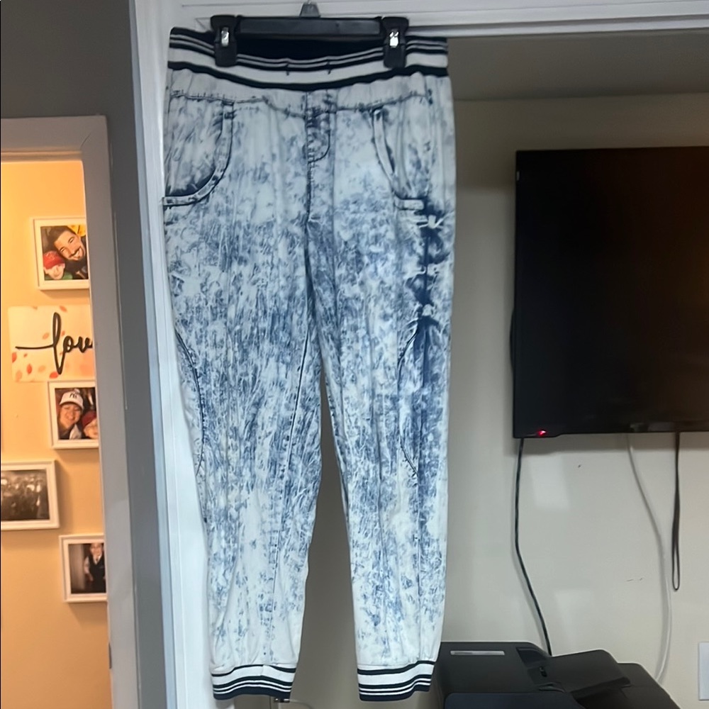 Women's Blue Tie-Dye Jeans
